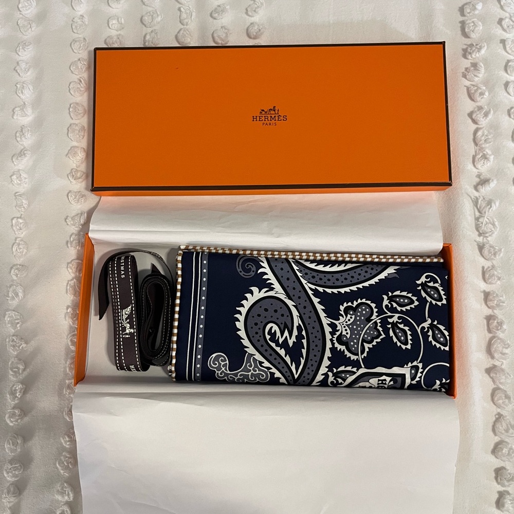 Hermès H Enlumine bandana 55 - Picture 2 of 5